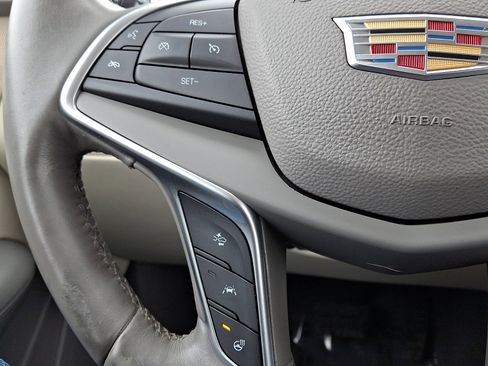 Used 2017 Cadillac XT5 Luxury w/ Driver Awareness Package image 22