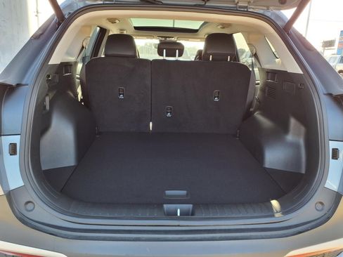 Used 2025 Kia Sportage EX w/ Premium Package FWD image 8