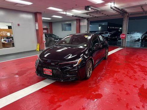 Certified 2024 Toyota Corolla SE w/ Convenience Package image 7