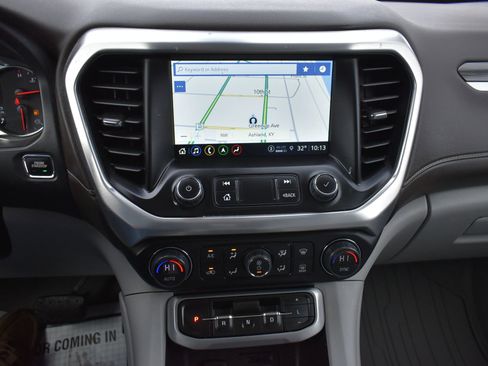 Used 2023 GMC Acadia SLT w/ Technology Package image 26