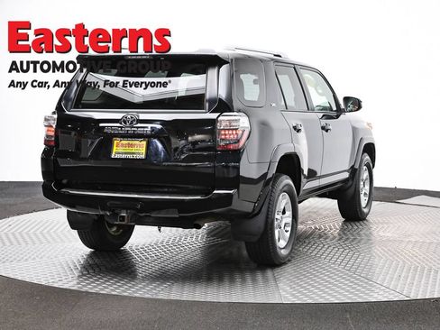 Used 2015 Toyota 4Runner SR5 AWD/4WD image 5