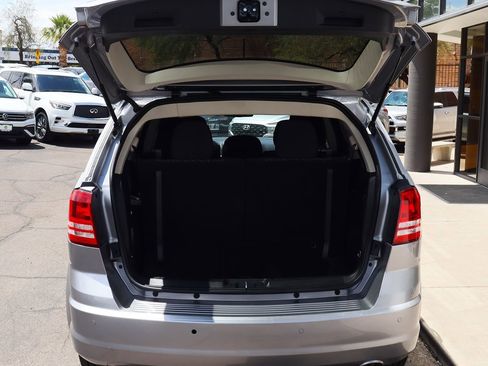 Used 2020 Dodge Journey SE image 22