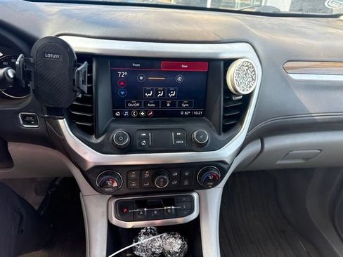 Used 2020 GMC Acadia SLE FWD image 13