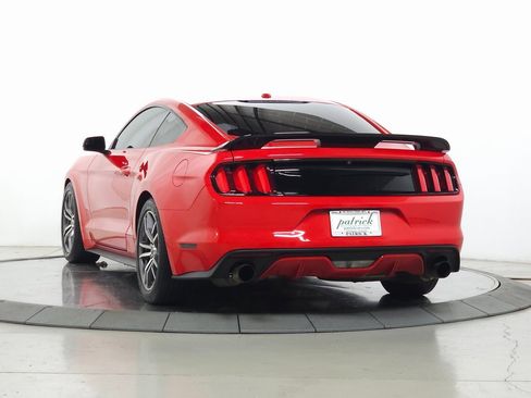 Used 2016 Ford Mustang Premium image 6