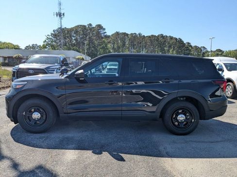 New 2025 Ford Explorer 4WD Police Interceptor image 7