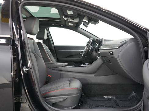 Used 2021 Hyundai Sonata SEL Plus w/ Tech Package image 10