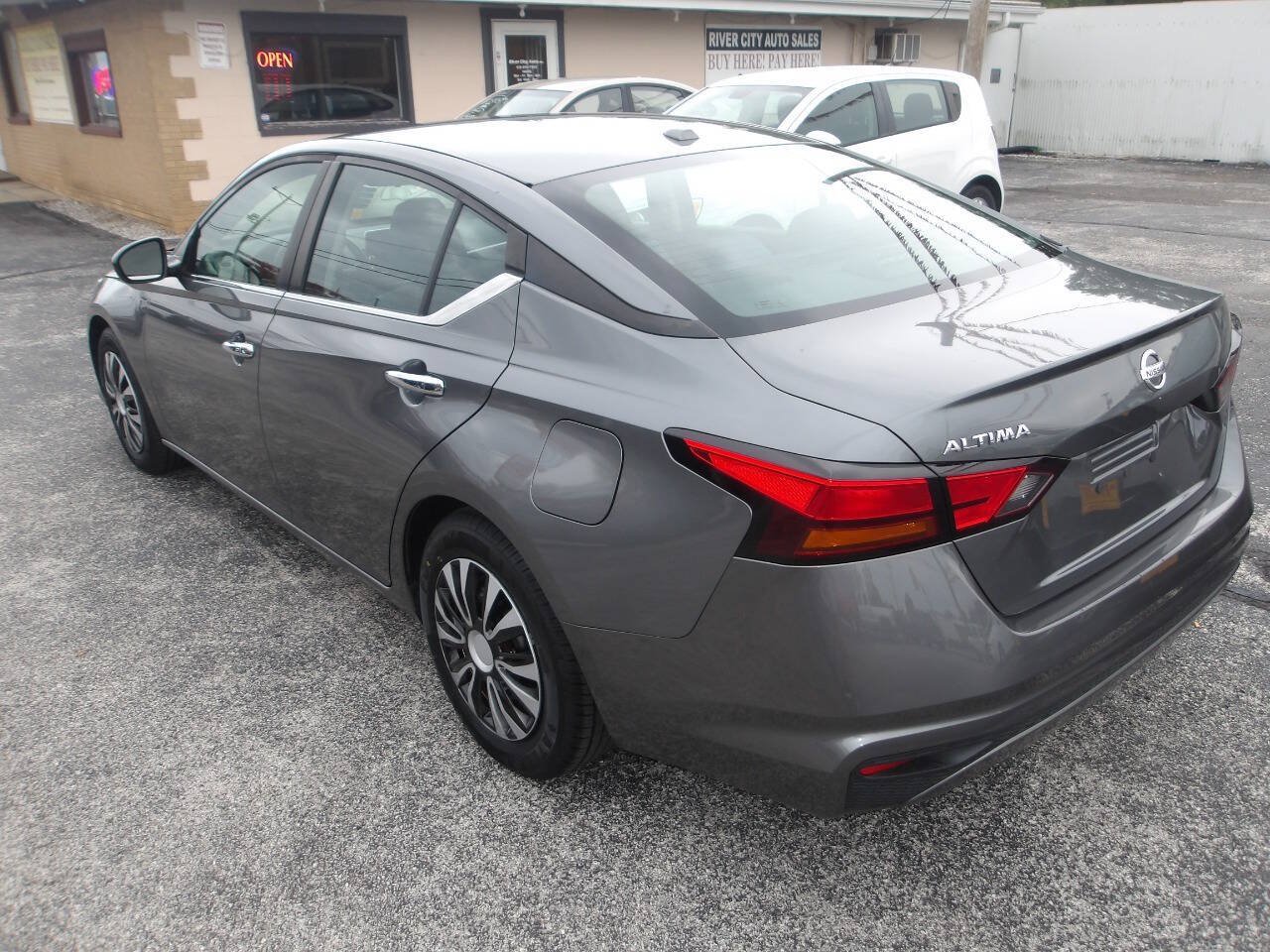 Used 2019 Nissan Altima 2.5 S FWD image 9