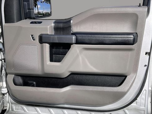 Used 2018 Ford F150 XLT RWD image 25