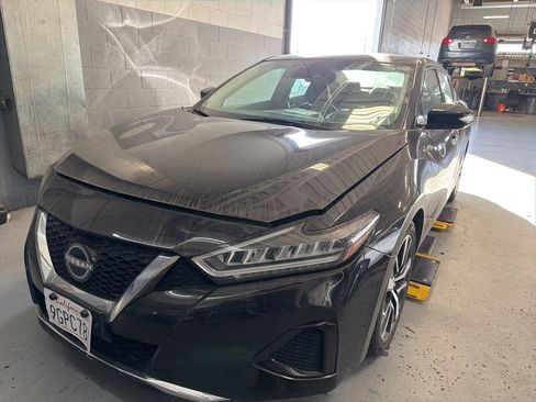 Used 2023 Nissan Maxima SV w/ Floor Mat Group image 2