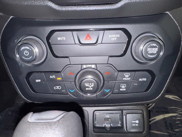 Used 2018 Jeep Renegade Sport w/ Power & Air Group AWD/4WD image 19