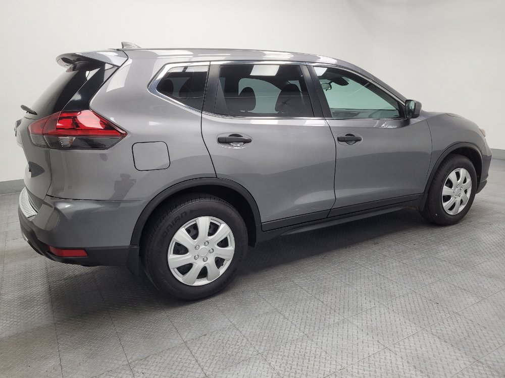 Used 2020 Nissan Rogue S FWD image 10
