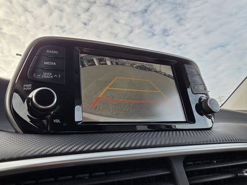 Used 2020 Hyundai Tucson SE image 17