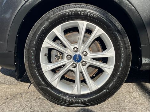 Used 2019 Ford Escape SE image 10