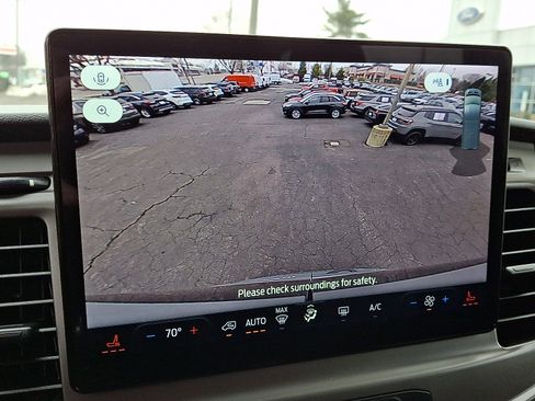 Used 2022 Ford Transit 350 XLT image 21