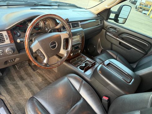 Used 2014 GMC Sierra 3500 Denali image 12