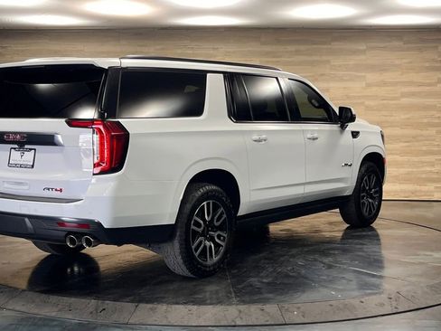 Used 2024 GMC Yukon XL AT4 w/ AT4 Premium Plus Package AWD/4WD image 18