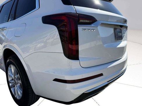 Used 2023 Cadillac XT6 Luxury FWD image 17