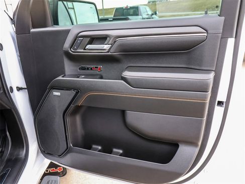 Used 2024 GMC Sierra 1500 AT4 w/ Technology Package image 21