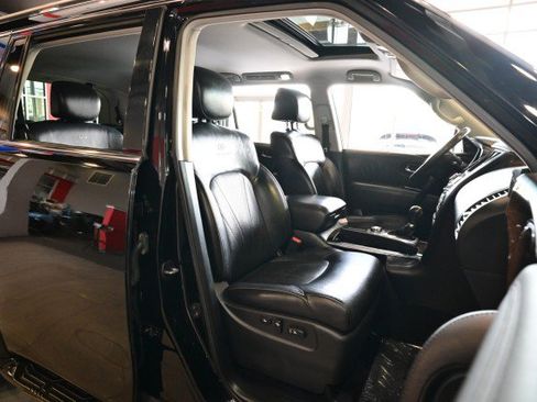 Used 2012 INFINITI QX56 4WD w/ Deluxe Touring Pkg image 26