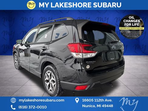 Used 2020 Subaru Forester Premium image 5
