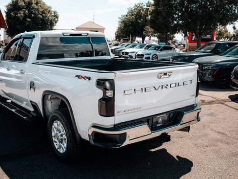 Used 2022 Chevrolet Silverado 2500 LTZ w/ Safety Package AWD/4WD image 18
