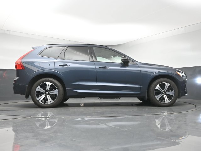 Used 2024 Volvo XC60 T8 Plus w/ Protection Package Premier AWD/4WD image 17
