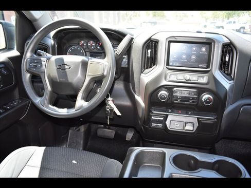 Used 2020 Chevrolet Silverado 1500 Custom Trail Boss AWD/4WD image 31