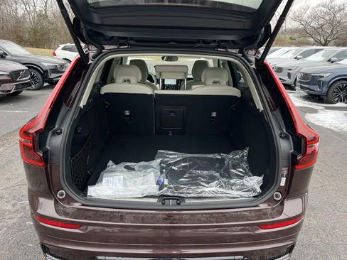 New 2026 Volvo XC60 B5 Ultra w/ Climate Package image 12