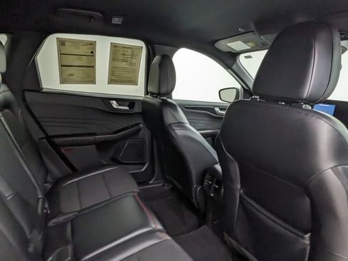 Certified 2023 Ford Escape ST-Line w/ Tech Pack #1 AWD/4WD image 37