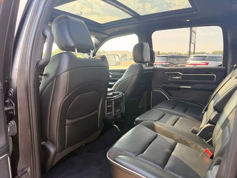 Used 2019 RAM 1500 Laramie AWD/4WD image 26