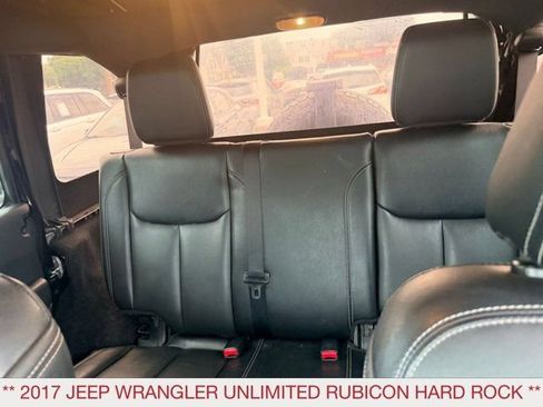 Used 2017 Jeep Wrangler Unlimited Rubicon AWD/4WD image 14
