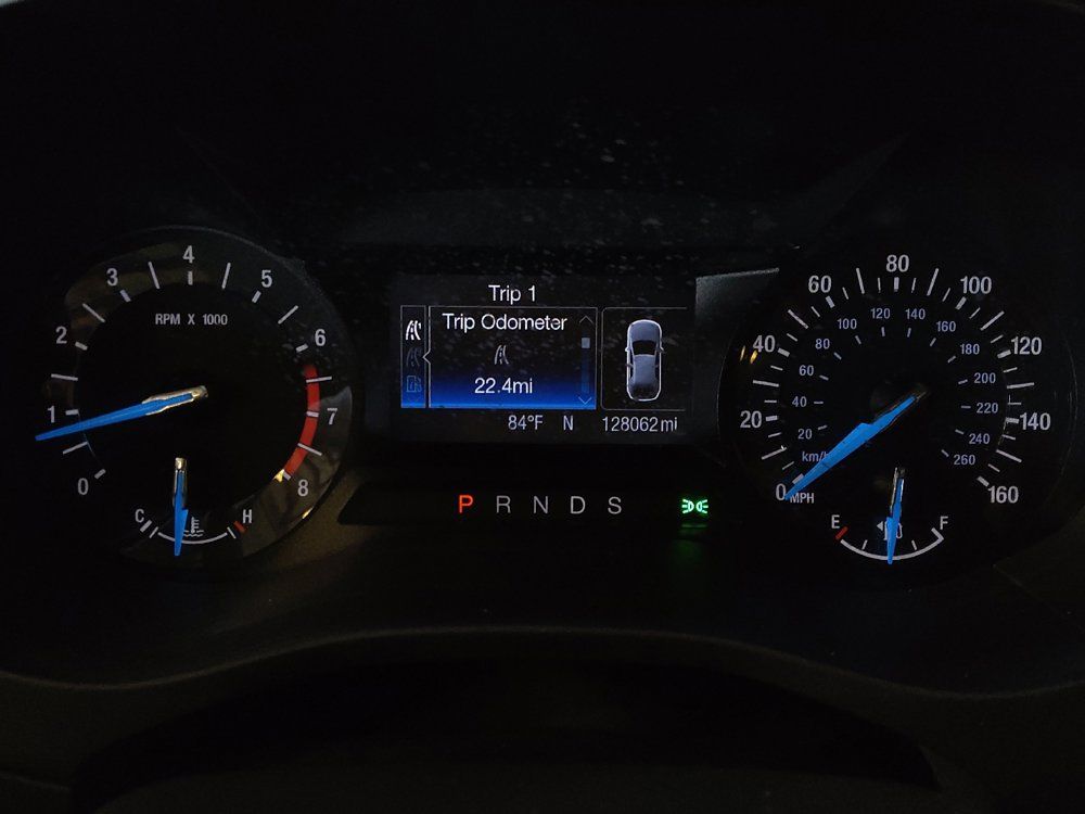 Used 2015 Ford Fusion SE w/ Equipment Group 201A FWD image 23