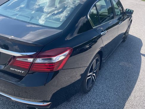 Used 2016 Honda Accord Sport image 25