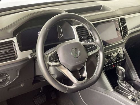 Used 2021 Volkswagen Atlas Cross Sport SEL w/ Cross Sport MDO Package AWD/4WD image 19
