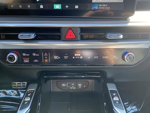 New 2026 Kia Sorento SX Prestige image 17