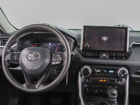 Used 2024 Toyota RAV4 LE image 17