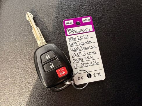 Used 2021 Toyota Tacoma SR5 w/ SR5 Appearance Package (SM) image 43