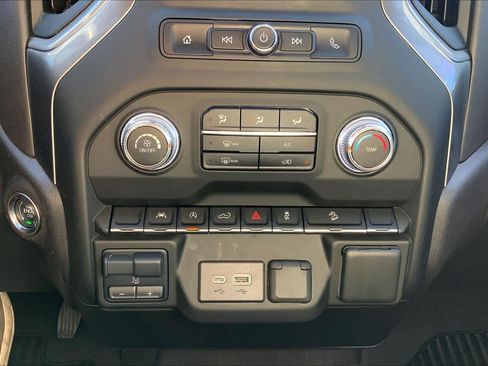 Certified 2024 GMC Sierra 1500 Pro w/ Pro Value Package AWD/4WD image 34