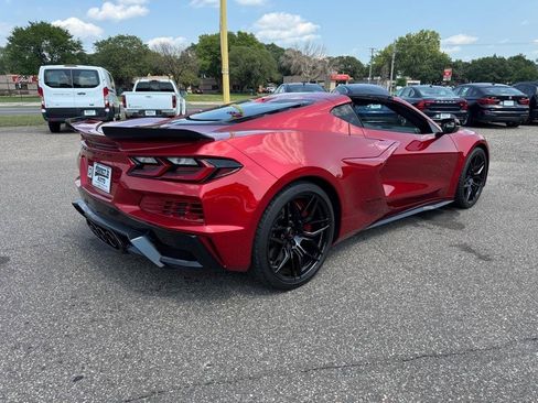 Used 2024 Chevrolet Corvette Z06 RWD image 4