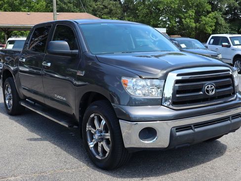 Used 2011 Toyota Tundra 2WD CrewMax w/ Tow Pkg image 3