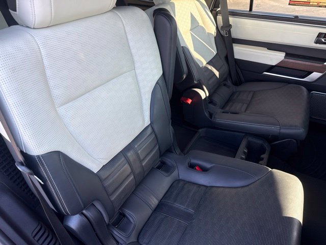 Used 2023 Toyota Sequoia Capstone AWD/4WD image 18