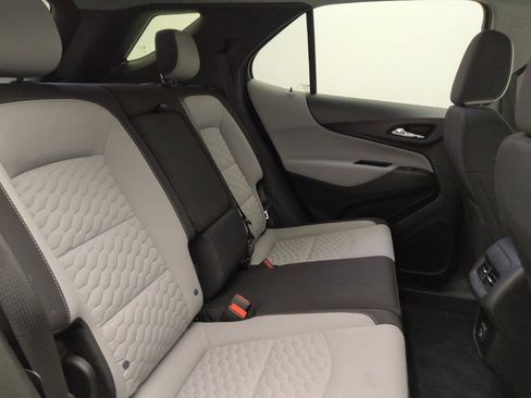 Used 2020 Chevrolet Equinox LS FWD image 19