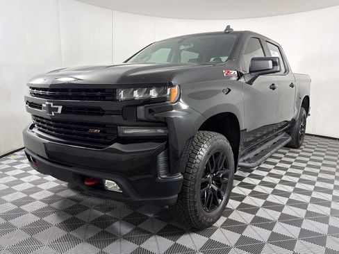 Used 2020 Chevrolet Silverado 1500 LT Trail Boss AWD/4WD image 3