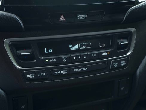Used 2023 Honda Passport TrailSport image 32
