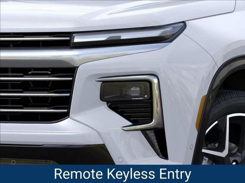 New 2026 Chevrolet Traverse High Country w/ LPO, Floor Liner Package FWD image 11