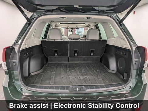 Used 2022 Subaru Forester Limited w/ Popular Package #3 image 31