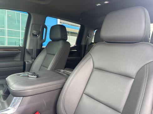 Used 2026 Chevrolet Silverado 1500 LT Trail Boss w/ Convenience Package II AWD/4WD image 9