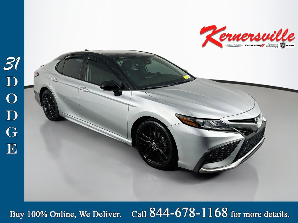 Used 2021 Toyota Camry XSE FWD image 1