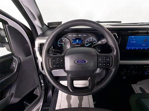 Used 2024 Ford F250 XLT image 11