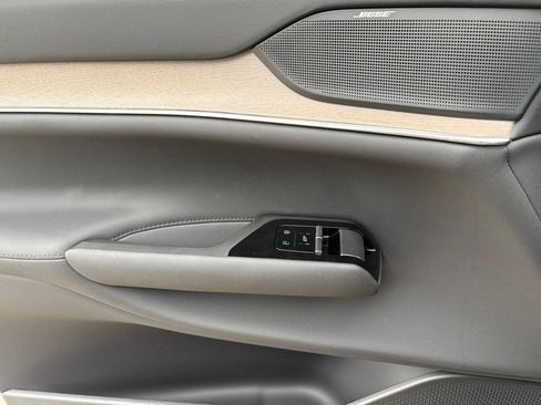 New 2025 Volvo EX90 Plus image 14